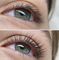 Jämförelse av två gröna ögon, den nedan har lyfta fransar